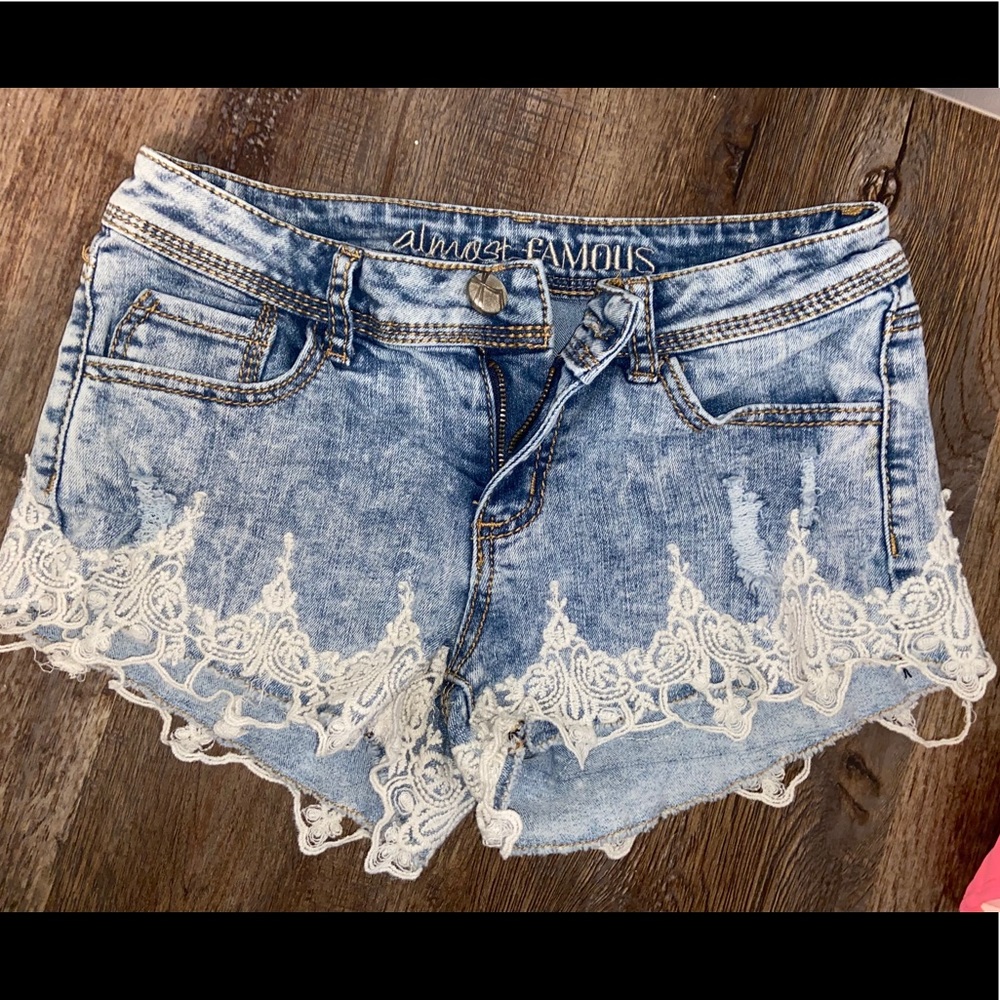 CUTE SHORTS